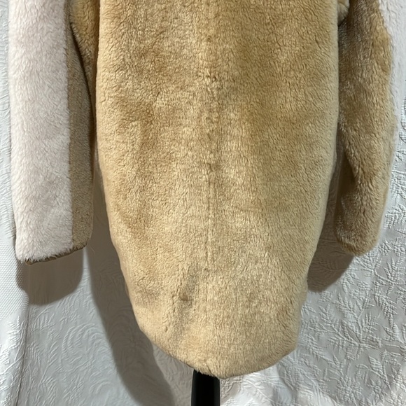 J Crew Sherpa two tone cream and tan jacket. Size small. - Picture 11 of 16